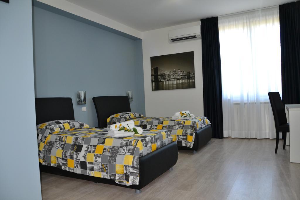 Fly In The World B&B Fiumicino Zimmer foto