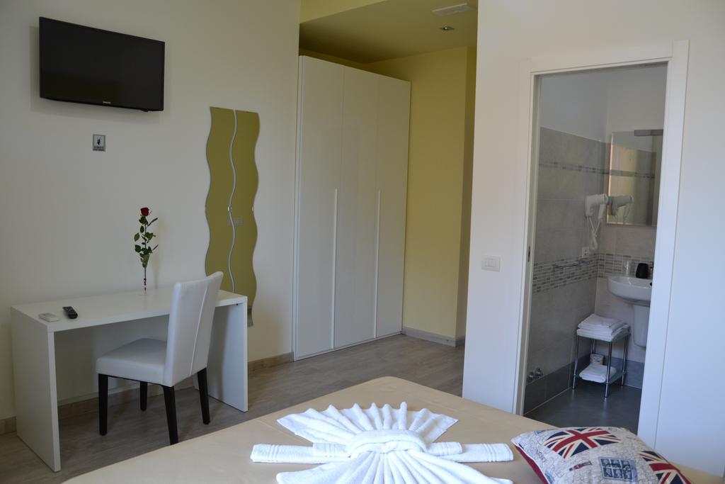 Fly In The World B&B Fiumicino Zimmer foto