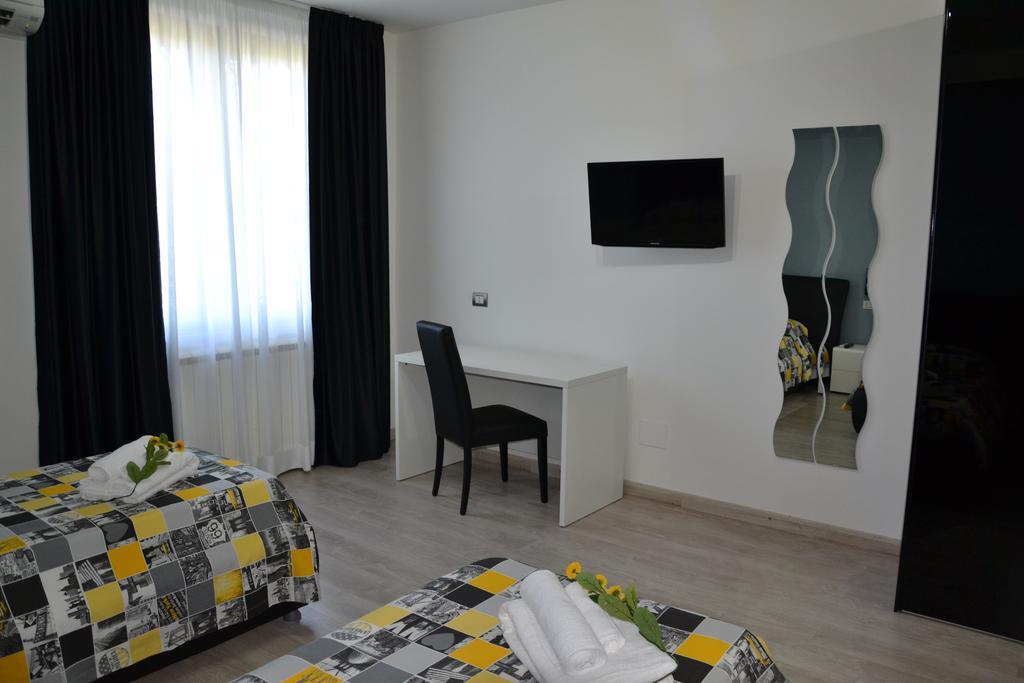 Fly In The World B&B Fiumicino Zimmer foto